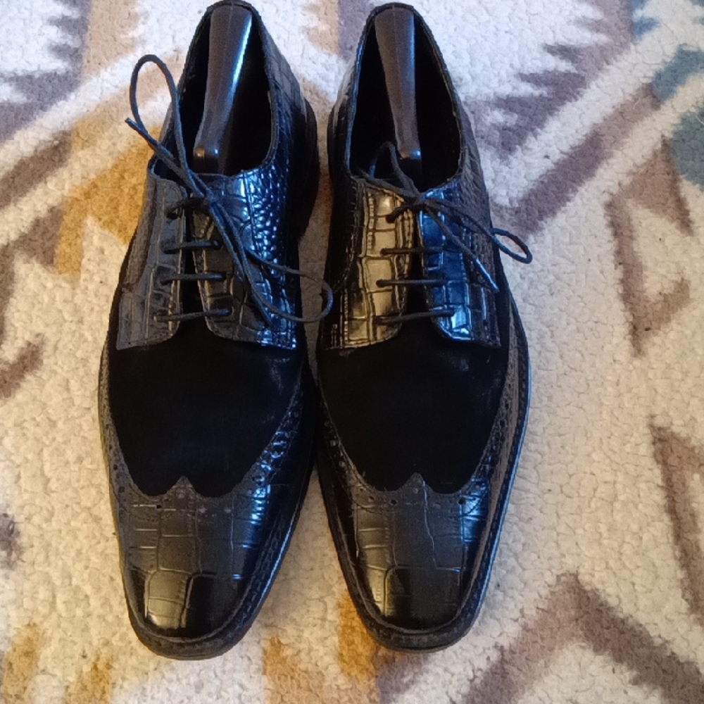 Stacy Adams Black Crocodile Texture Oxfords